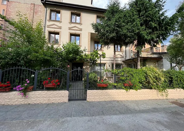 Hotel Boutique Cathedral Plaza Residences Room For Rent Downtown Bucureşti